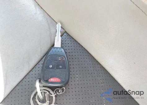 2005 Jeep Grand Cherokee Limited from USA, damaged, VIN 1J4HR58N25C698066